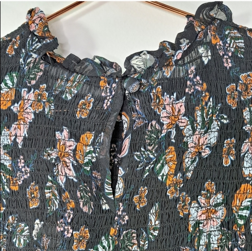 Veronica Beard Faire Floral Smocked Top Size 4 - Picture 10 of 16